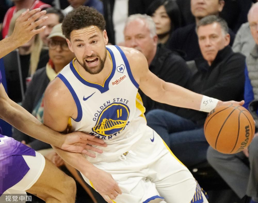 同在场上的 同在场上的