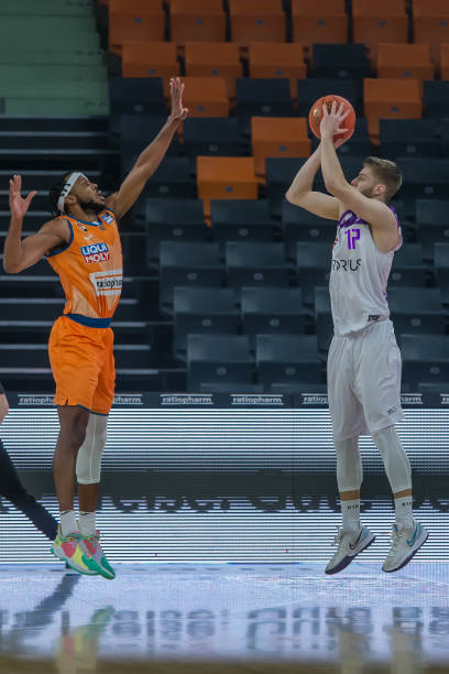 却历久弥新 却历久弥新